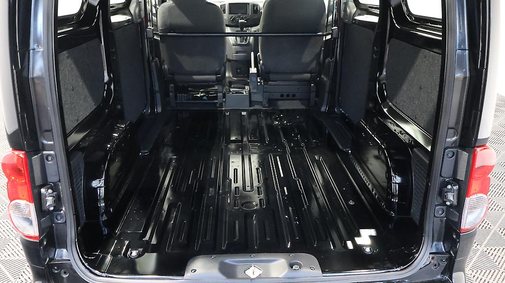 Nissan Nv200 Apple Car Play & Android Auto image 314264