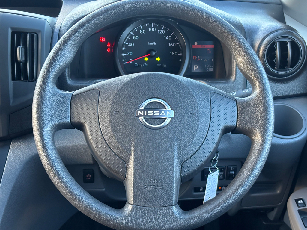 Nissan Nv200 LOW KM, LIKE NEW!! image 256870