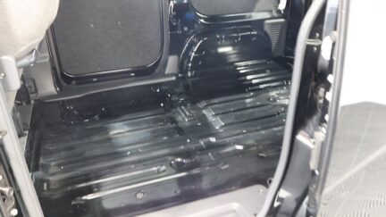 Nissan Nv200 Apple Car Play & Android Auto image 314255