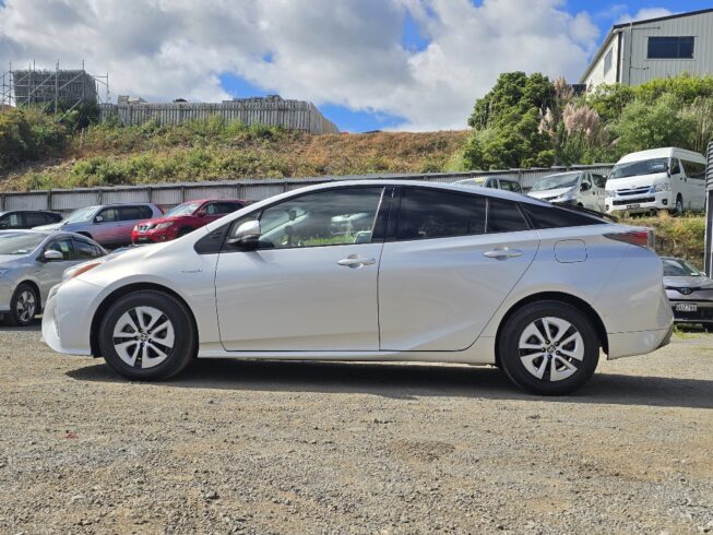 2016 Toyota Prius image 219639