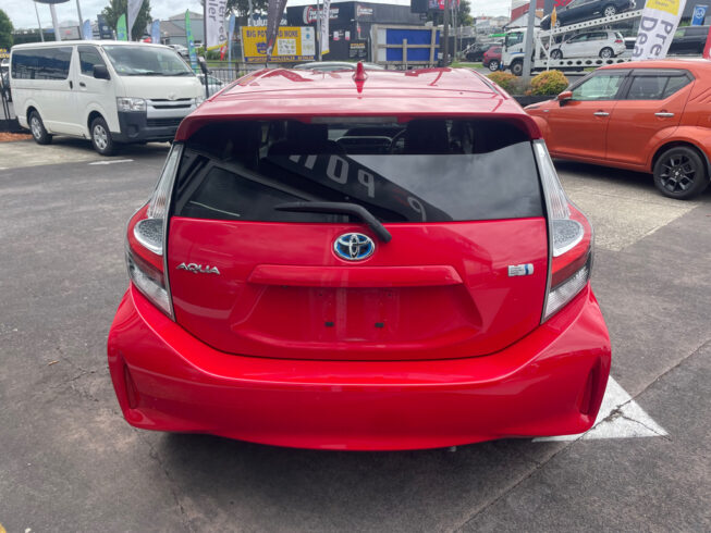 2017 Toyota Aqua image 219739