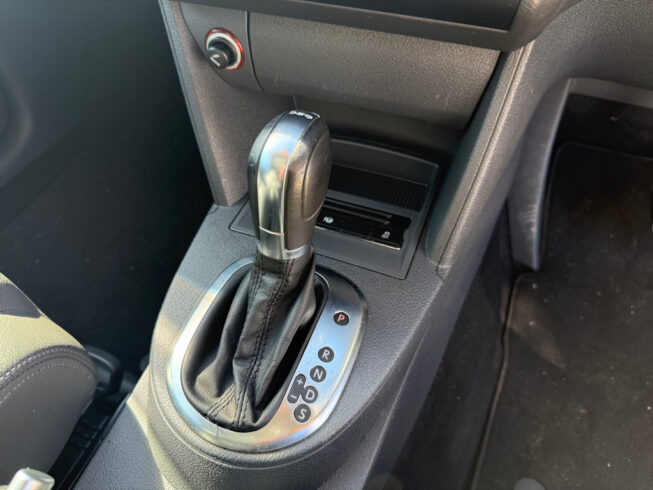 2013 Volkswagen Touran 7 Seater – Leather – TSI image 296426