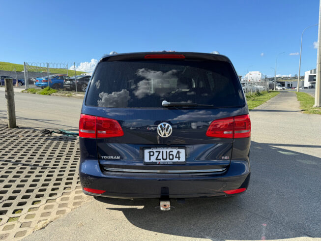 2013 Volkswagen Touran 7 Seater – Leather – TSI image 296418
