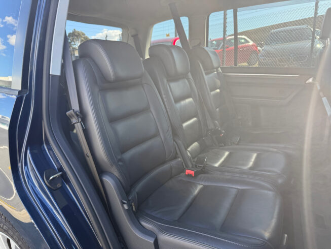 2013 Volkswagen Touran 7 Seater – Leather – TSI image 296430