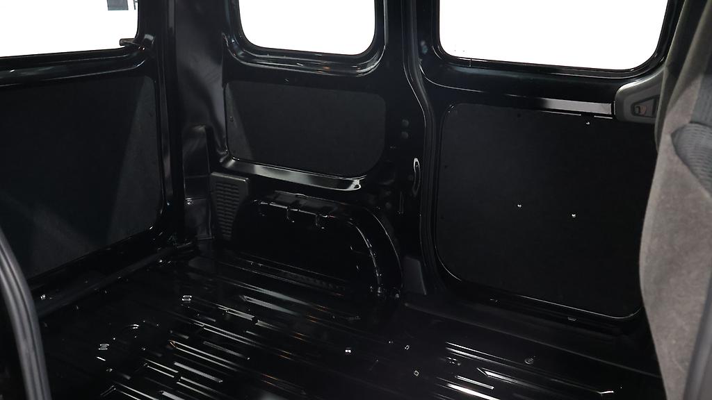 Nissan Nv200 5 Door, Low Kms Like new image 310578