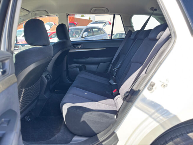 2012 Subaru Outback image 229108