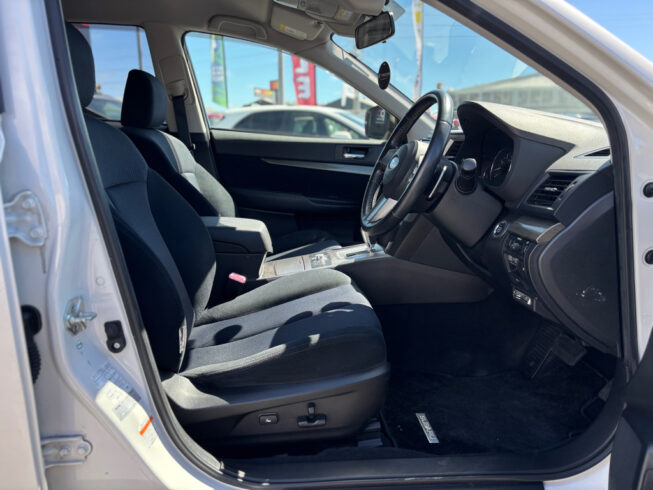 2012 Subaru Outback image 229106