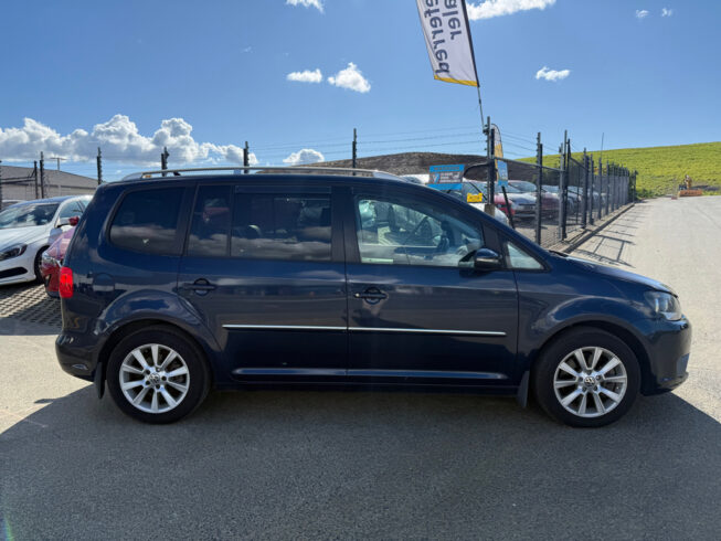 2013 Volkswagen Touran 7 Seater – Leather – TSI image 296416