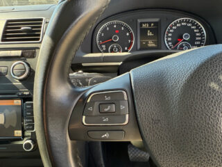 2013 Volkswagen Touran 7 Seater – Leather – TSI image 296428