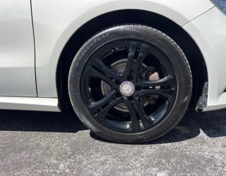 2013 Mercedes-benz A 180 Low KMS, Black Mags image 239430