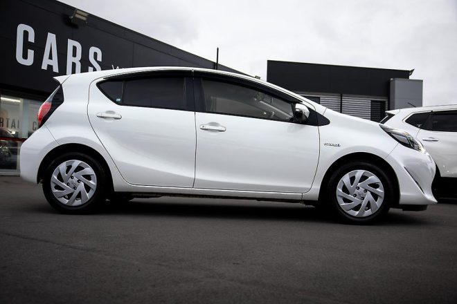 2017 Toyota Aqua image 235681