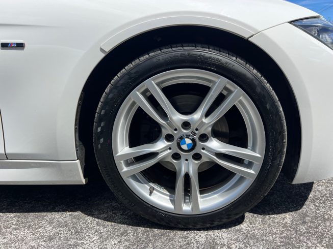 2013 Bmw 320i Motorsport image 235166