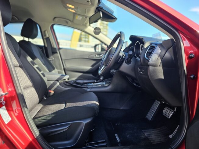 2013 Mazda Axela Sports 20S Touring image 298423