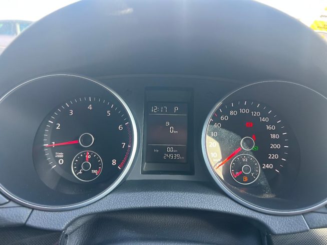 2012 Volkswagen Golf image 242001