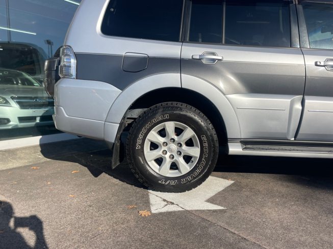 2012 Mitsubishi Pajero 3.2D, 7 Seater image 235607