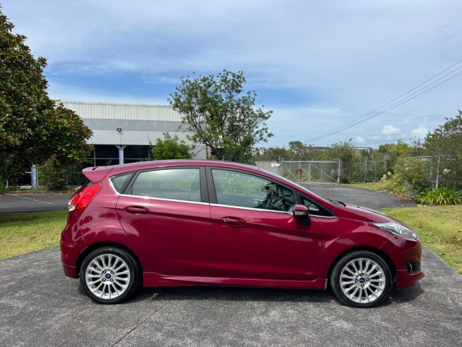 2014 Ford Fiesta 1.0 EcoBoost image 235394