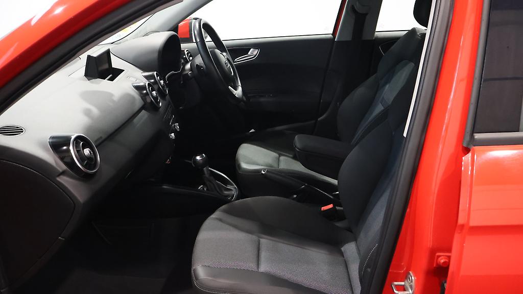 Audi A1 Sport Back 1.4TFSI Sport Package image 311346