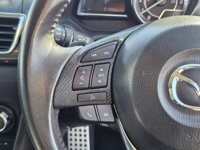 2013 Mazda Axela Sports 20S Touring image 298425