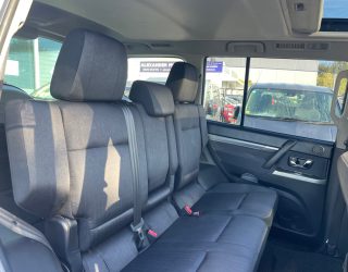 2012 Mitsubishi Pajero 3.2D, 7 Seater image 235604