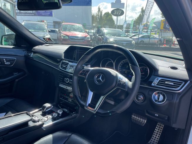 2013 Mercedes-benz E 63 AMG AUTO image 240800