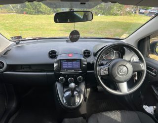 2014 Mazda Demio 13-Skyactive image 233750