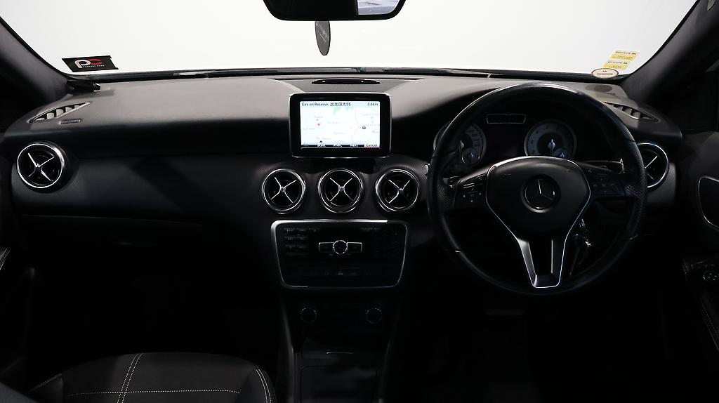 Mercedes-benz A 180 Cruise Control Reversing Camera image 312658