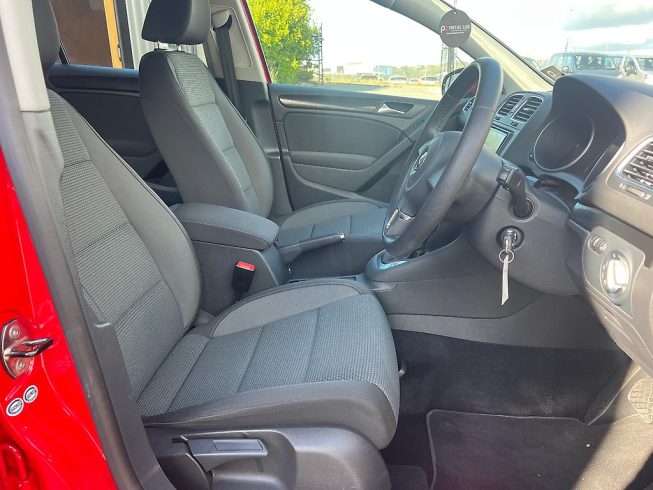 2012 Volkswagen Golf image 241995