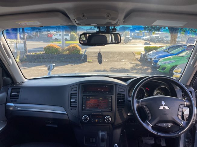 2012 Mitsubishi Pajero 3.2D, 7 Seater image 235599