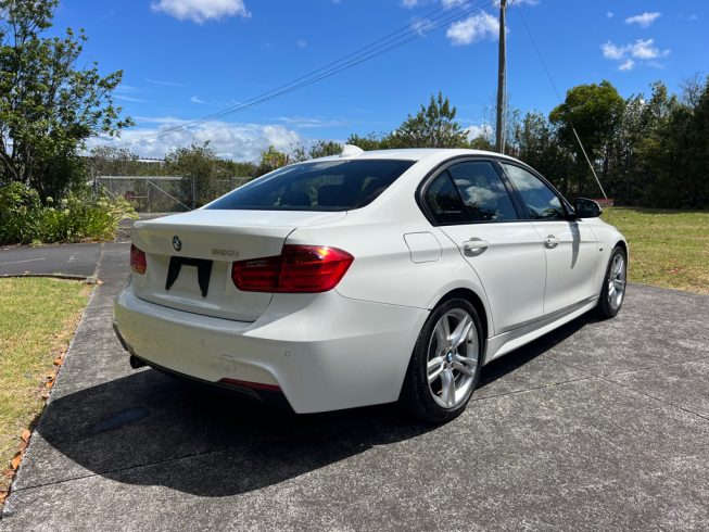 2013 Bmw 320i Motorsport image 235160