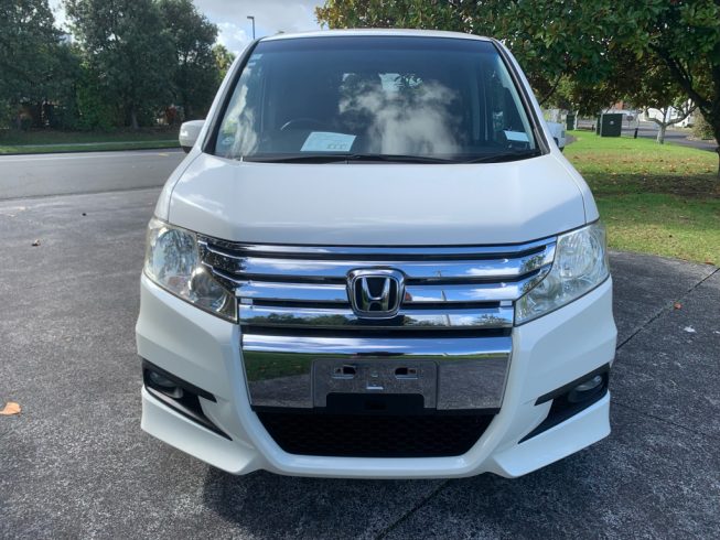 2012 Honda Step Wagon Spada Z HDD Edition image 234729