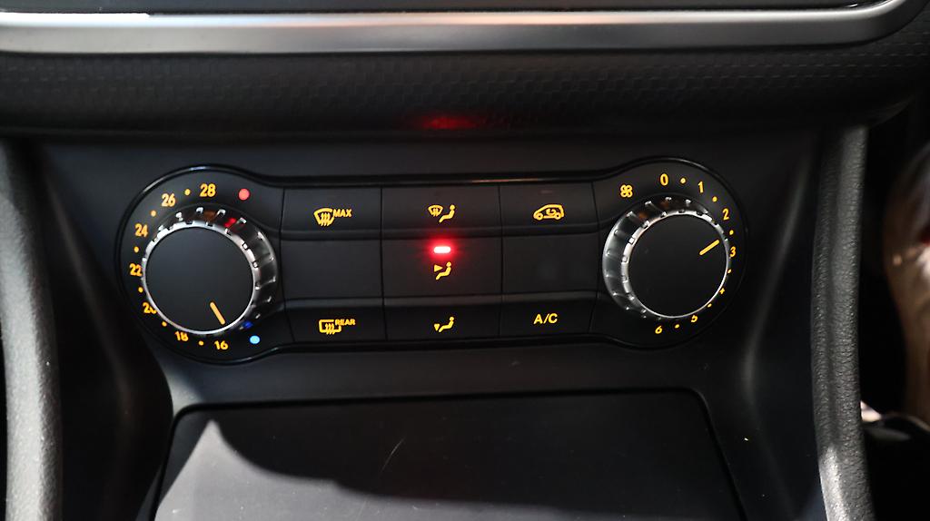 Mercedes-benz A 180 Cruise Control Reversing Camera image 312666