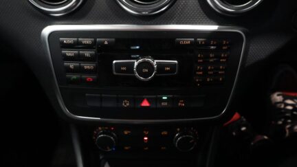 Mercedes-benz A 180 Cruise Control Reversing Camera image 312663