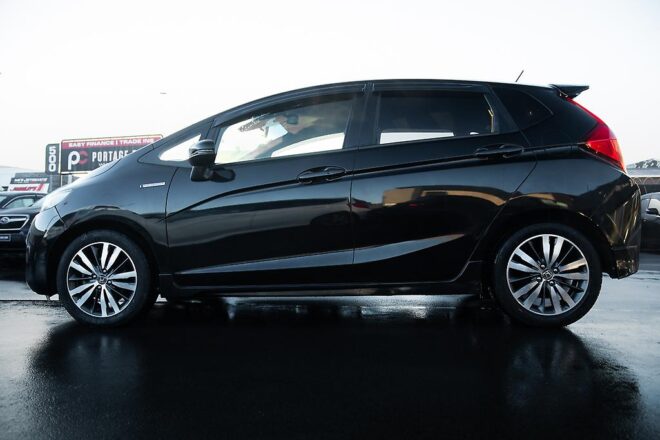 2013 Honda Fit Hybrid S-Package – Cruise Control – Alloy Wheels image 293672