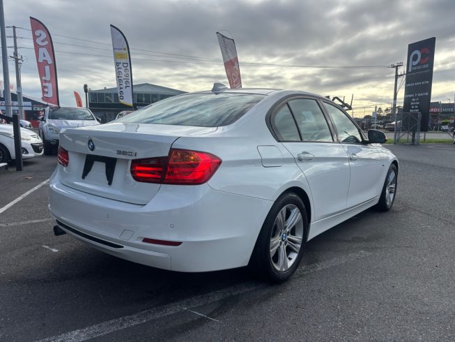 2013 Bmw 320i image 243508