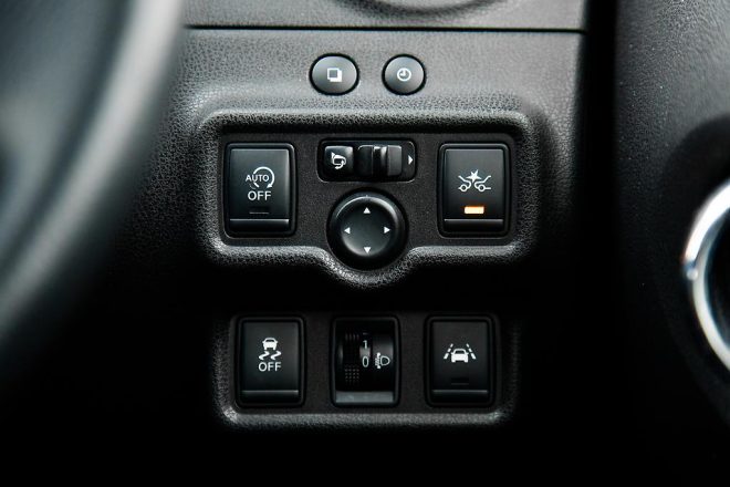 2014 Nissan Note X DIG-S Emergency Brake Package image 243686