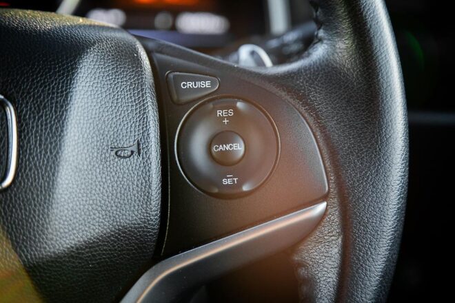 2013 Honda Fit Hybrid S-Package – Cruise Control – Alloy Wheels image 293689