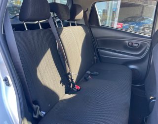 2017 Toyota Vitz Hybrid F image 285183