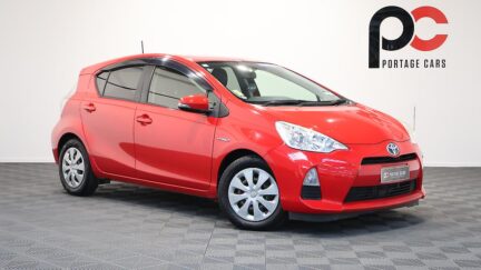 Toyota Aqua S Model/ Low Kms / Push Button Start image 314511