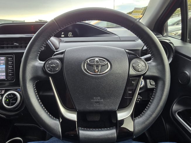 2017 Toyota Aqua G Model/ Push Start/ Cruise Control/ Reverse Camera image 286278