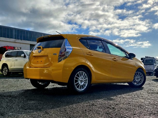 2012 Toyota Aqua G Model, Push Start, Reverse Camera image 284982