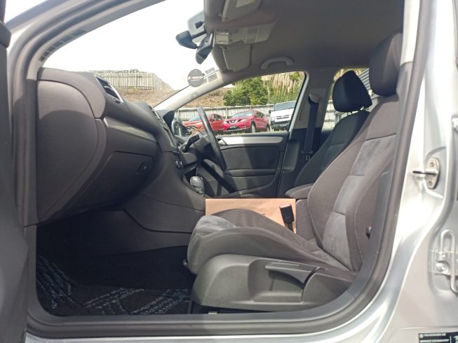 2012 Volkswagen Golf image 275640