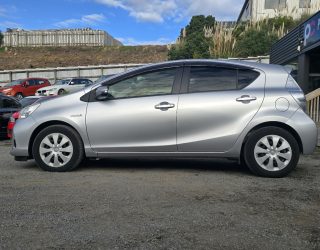 2012 Toyota Aqua G Model/ Push Start/ Reverse Camera/ Steering Wheel Controls image 285742