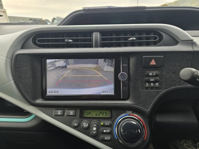 2012 Toyota Aqua S Model/ Low Kms / Push Button Start image 285091