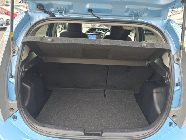 2012 Toyota Aqua S Model/ Low Kms / Push Button Start image 285094