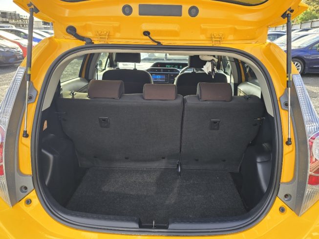 2012 Toyota Aqua G Model, Push Start, Reverse Camera image 284979