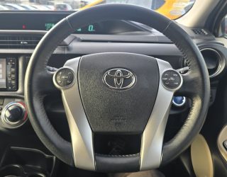 2012 Toyota Aqua G Model/ Push Start/ Reverse Camera/ Steering Wheel Controls image 285748