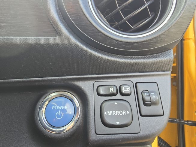 2012 Toyota Aqua G Model, Push Start, Reverse Camera image 284978