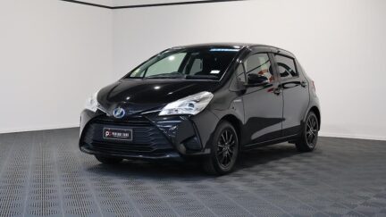 Toyota Vitz Hybrid – Alloy Wheels image 313232