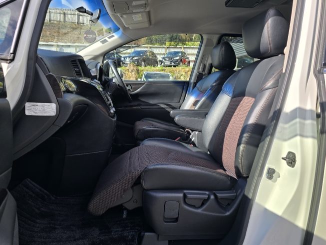 2012 Nissan Elgrand Highway Star Urban Chrome image 284546