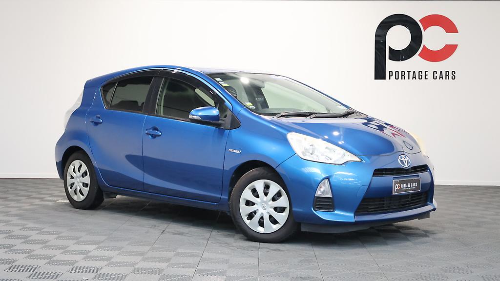 Toyota Aqua S MODEL PUSH BUTTON START R/CAMERA image 284017